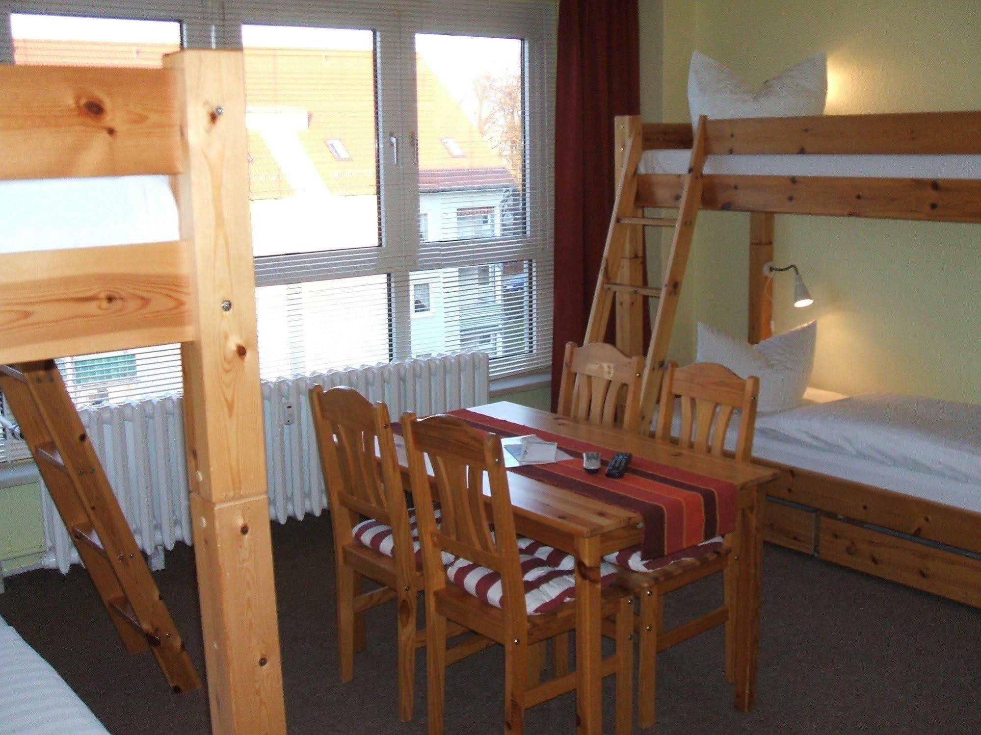 Hostel & Bistro Haus Der Horizonte Bad Doberan Luaran gambar